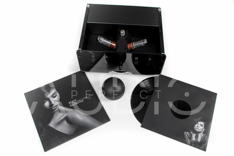 Polski wzmacniacz lampowy stereo EGG-SHELL Prestige 9.3 czarny Lord + płyta winylowa gratis